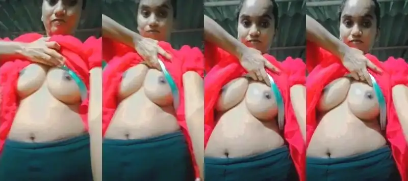 Bihari Mal Shows Boobs to Her BF