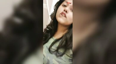Very Hot Gujarati girl selfie video of showing big boobs